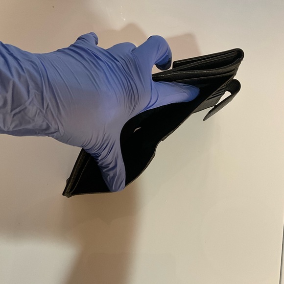 Gucci Canvas Wallet - Picture 7 of 10